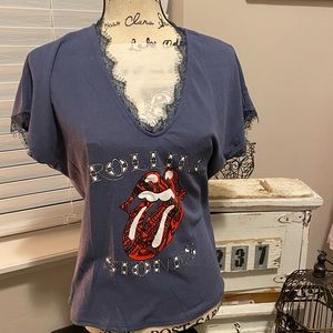 Women’s Rolling Stones v neck tee shirt